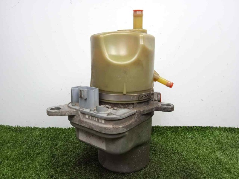 Recambio de bomba direccion para volvo v50 familiar 2.4 cat referencia OEM IAM 30723582-4N513K514DL ELECTRICA 