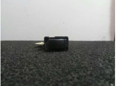 Recambio de mando elevalunas delantero derecho para daewoo nubira berlina 1.6 cat referencia OEM IAM   