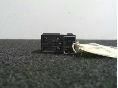 Recambio de mando elevalunas delantero derecho para daewoo nubira berlina 1.6 cat referencia OEM IAM    2