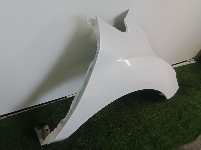 Recambio de aleta delantera derecha para mazda cx-7 (er) 2.2 turbodiesel cat referencia OEM IAM   