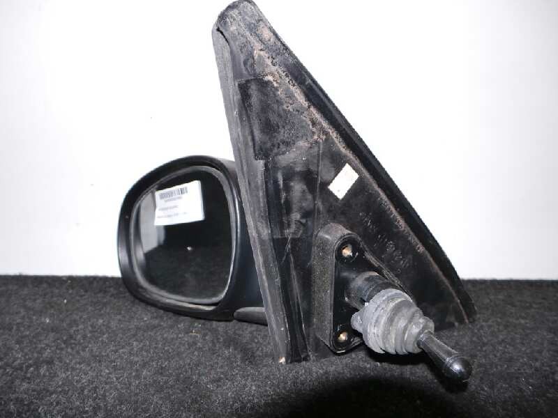 Recambio de retrovisor izquierdo para daewoo lanos 1.5 cat referencia OEM IAM  MANUAL NEGRO