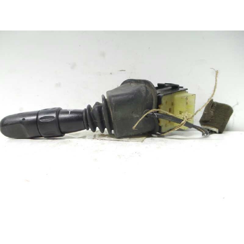 Recambio de mando limpia para daewoo nubira berlina 1.6 cat referencia OEM IAM 96552842-52133B1000-DF  