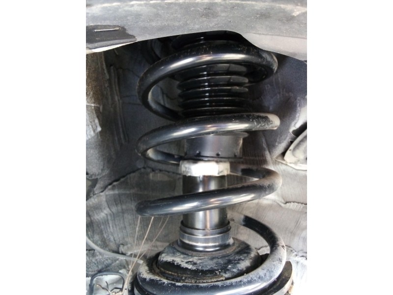 Recambio de amortiguador delantero izquierdo para mazda cx-7 (er) 2.2 turbodiesel cat referencia OEM IAM   