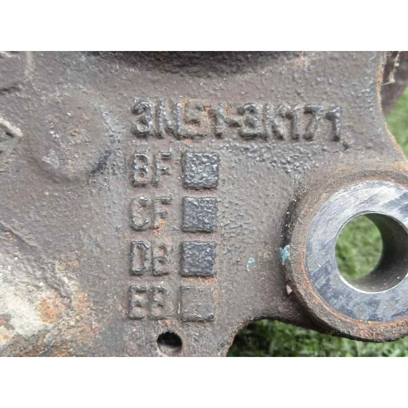 Recambio de mangueta delantera izquierda para volvo v50 familiar 2.4 cat referencia OEM IAM 3M513K171BF 5X108 