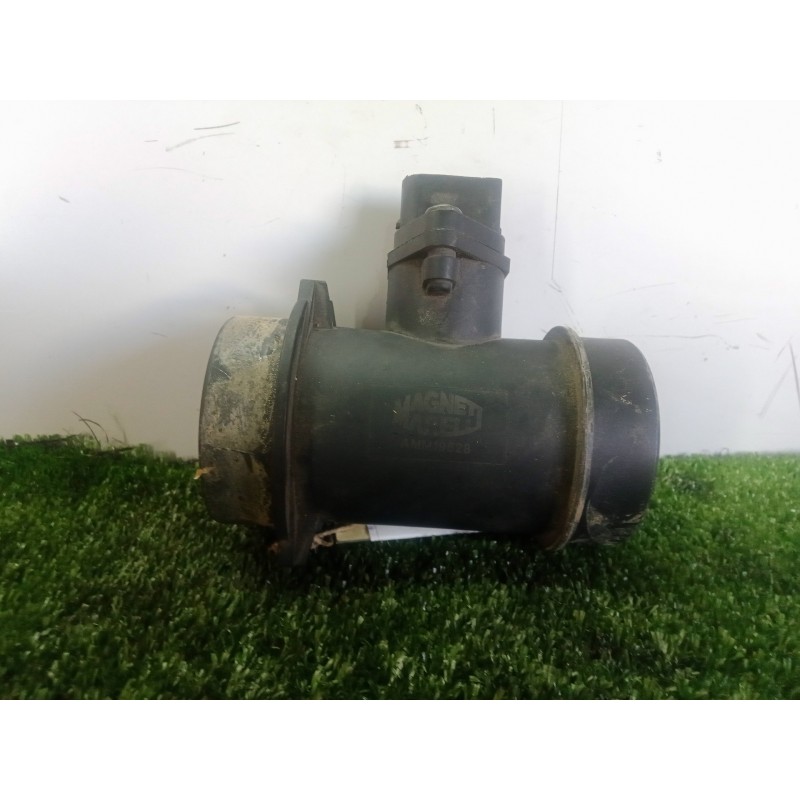 Recambio de caudalimetro para bmw serie 3 berlina (e46) 1.9 cat referencia OEM IAM AMM19628  