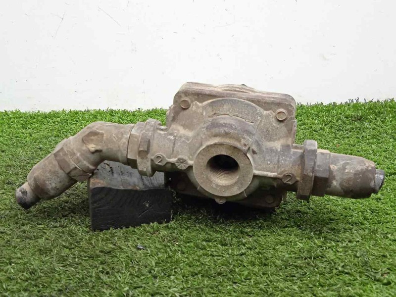 Recambio de valvula aire adicional para iveco eurocargo 5.9 diesel referencia OEM IAM 9735000060 VALVULA ESCAPE RAPIDO 
