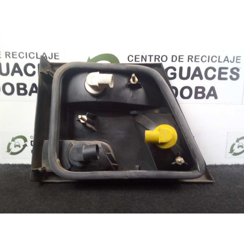 Recambio de piloto trasero derecho interior para peugeot 806 1.9 turbodiesel cat referencia OEM IAM  INTERIOR 