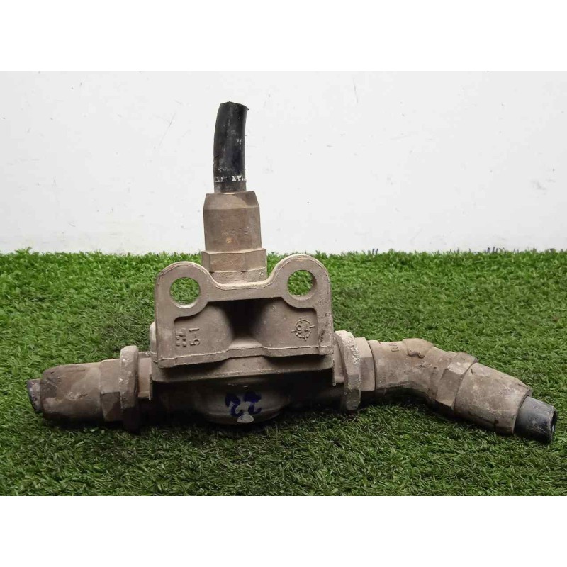 Recambio de valvula aire adicional para iveco eurocargo 5.9 diesel referencia OEM IAM 9735000060 VALVULA ESCAPE RAPIDO 