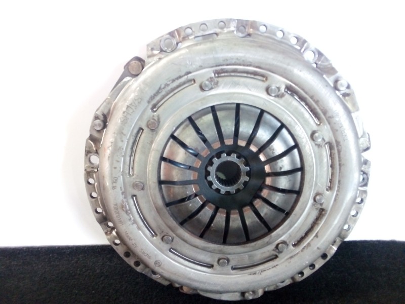 Recambio de kit embrague para subaru forester s12 2.0 diesel cat referencia OEM IAM 3082001181-1878005084  