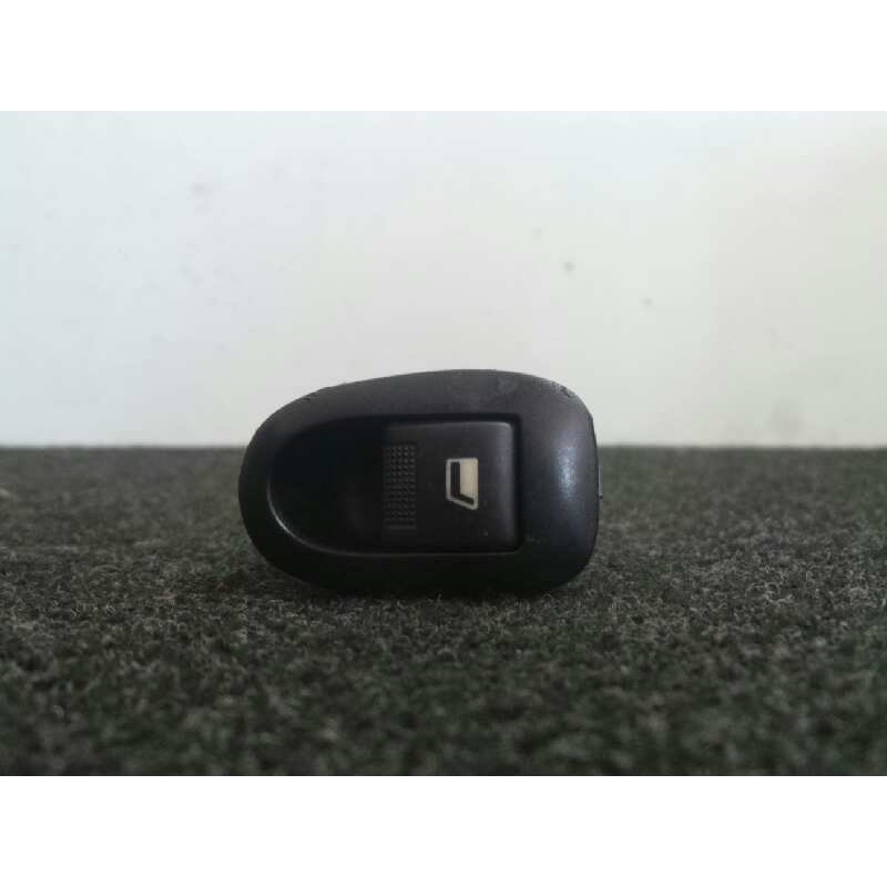 Recambio de mando elevalunas trasero izquierdo para peugeot 406 berlina (s1/s2) 2.0 hdi referencia OEM IAM   
