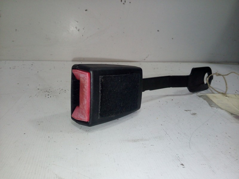 Recambio de cinturon seguridad delantero derecho para citroën c3 1.1 referencia OEM IAM 9687393080  ENGANCHE