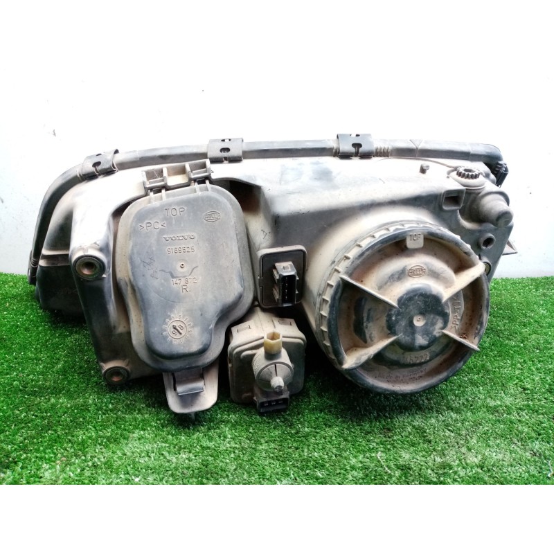 Recambio de faro derecho para volvo s70 berlina 2.0 cat referencia OEM IAM  97-01 