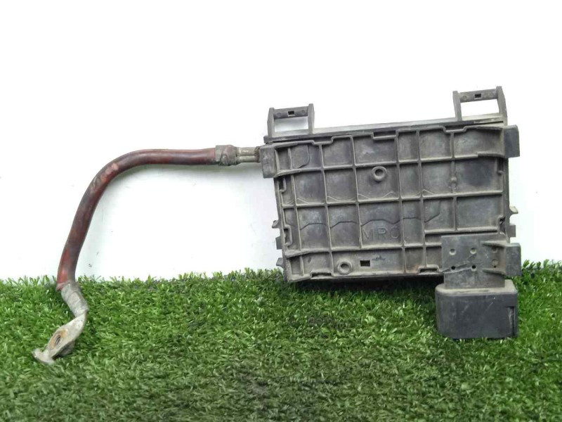 Recambio de caja reles / fusibles para seat ibiza (6k1) 1.4 referencia OEM IAM SINREFERENCIA 4+3.FUSIBLES - SOBRE BATERIA CON.TA