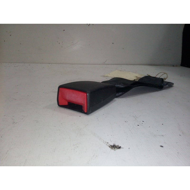 Recambio de cinturon seguridad trasero derecho para citroën c3 1.1 referencia OEM IAM 9684561080  