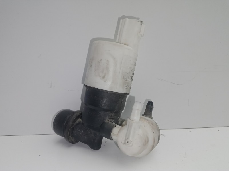 Recambio de bomba limpia para ford c-max 2.0 tdci cat referencia OEM IAM BK2117K624BA-AV6117K624AA  