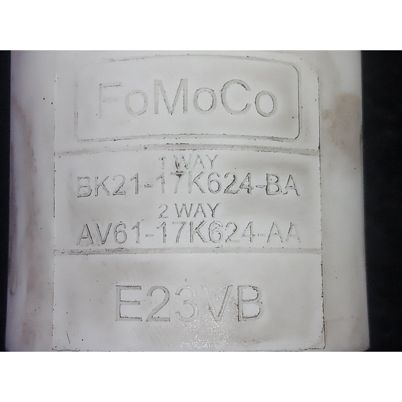 Recambio de bomba limpia para ford c-max 2.0 tdci cat referencia OEM IAM BK2117K624BA-AV6117K624AA  