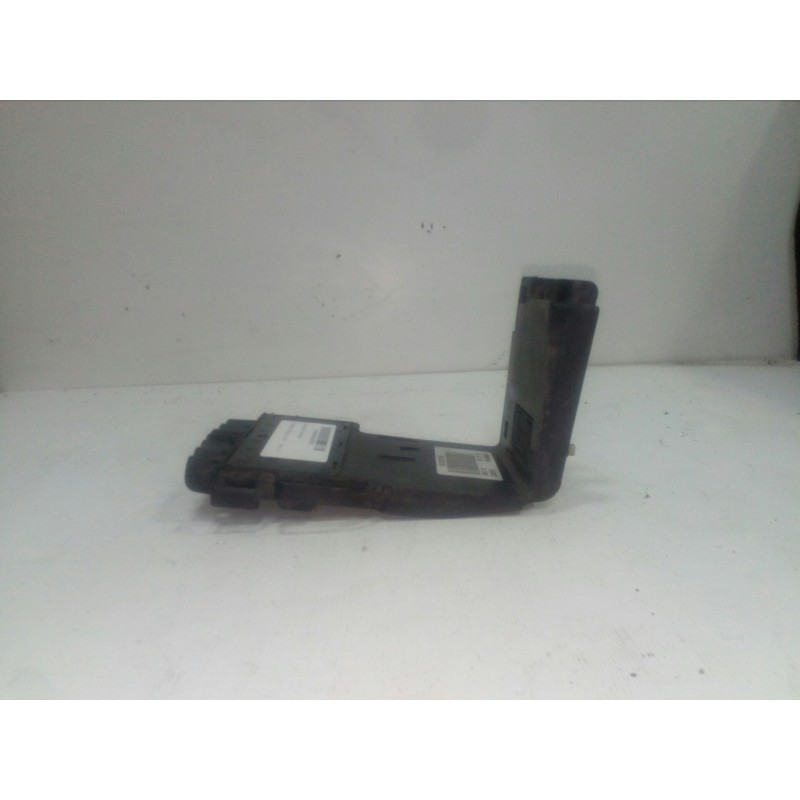 Recambio de caja reles / fusibles para citroën c4 berlina 1.6 16v referencia OEM IAM 9662286180  