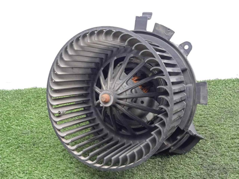 Recambio de motor calefaccion para peugeot 407 1.6 hdi referencia OEM IAM L5771000 Ø DIAMETRO: 134MM 