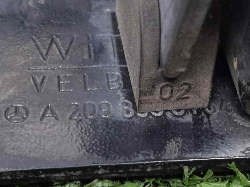 Recambio de cerradura capot para mercedes-benz clase m (w164) 3.0 cdi cat referencia OEM IAM A2098800164  