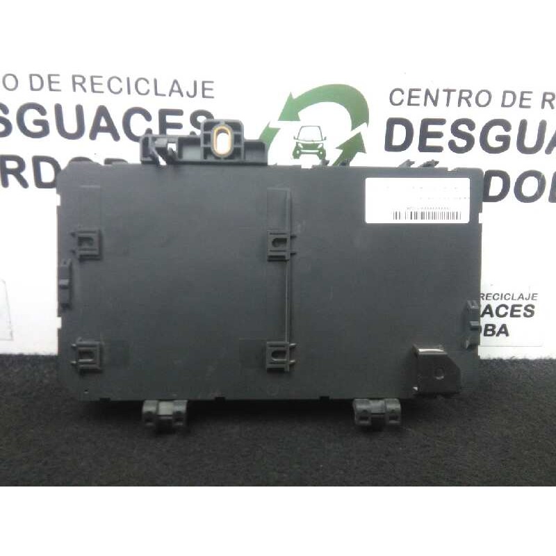 Recambio de caja reles / fusibles para opel astra h berlina 1.4 16v referencia OEM IAM 13206762-5DK00866932  