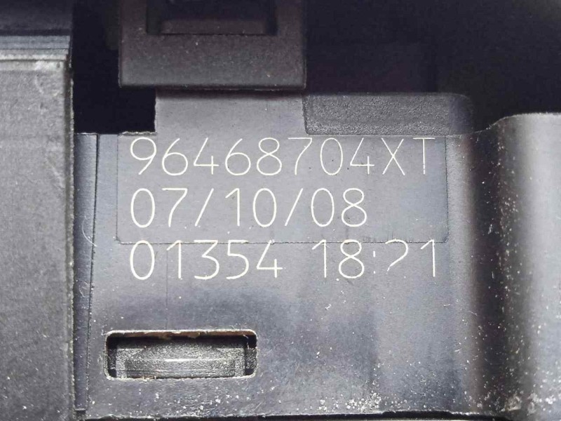 Recambio de mando elevalunas delantero izquierdo para peugeot 407 1.6 hdi referencia OEM IAM 96468704XT 4.BOTONES 
