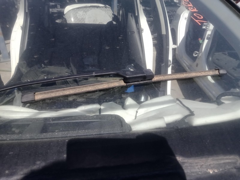 Recambio de brazo limpia delantero derecho para seat leon (5f1) 1.6 tdi referencia OEM IAM   