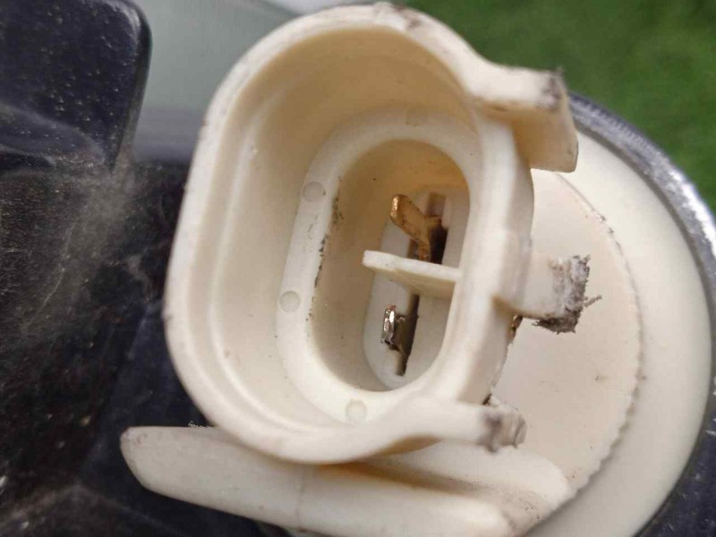 Recambio de piloto delantero izquierdo para iveco eurocargo 5.9 diesel referencia OEM IAM 4855968  