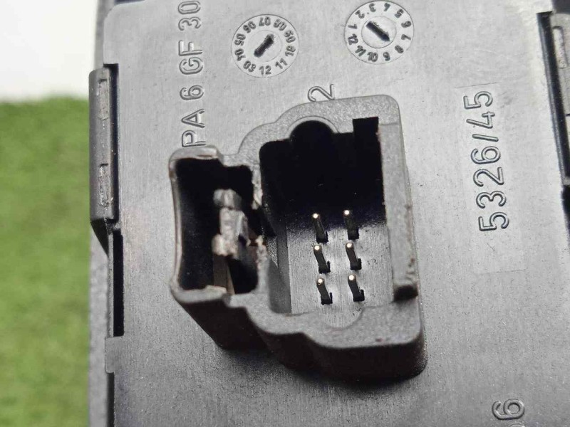 Recambio de mando elevalunas delantero izquierdo para peugeot 407 1.6 hdi referencia OEM IAM 96468704XT 4.BOTONES 