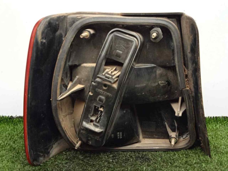 Recambio de piloto trasero derecho para volvo s70 berlina 2.0 cat referencia OEM IAM  EXTERIOR CON.TARA