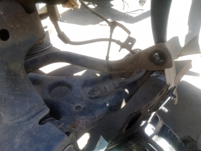 Recambio de brazo suspension inferior delantero izquierdo para seat leon (5f1) 1.6 tdi referencia OEM IAM   