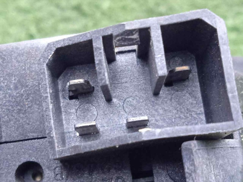 Recambio de interruptor luces para iveco eurocargo 5.9 diesel referencia OEM IAM 93160488  