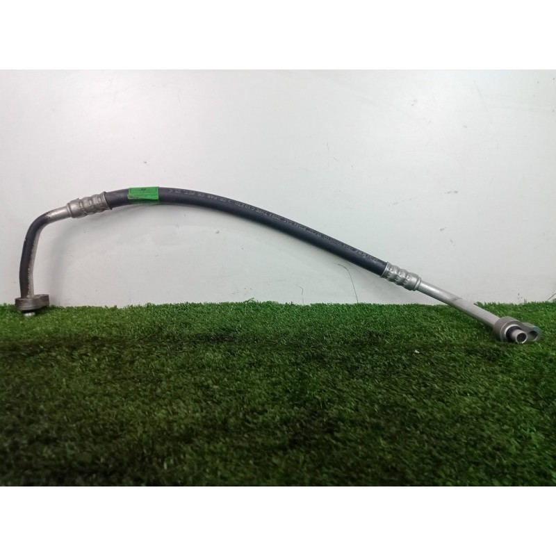 Recambio de tubos aire acondicionado para ssangyong rodius 2.7 turbodiesel cat referencia OEM IAM 6861021081  