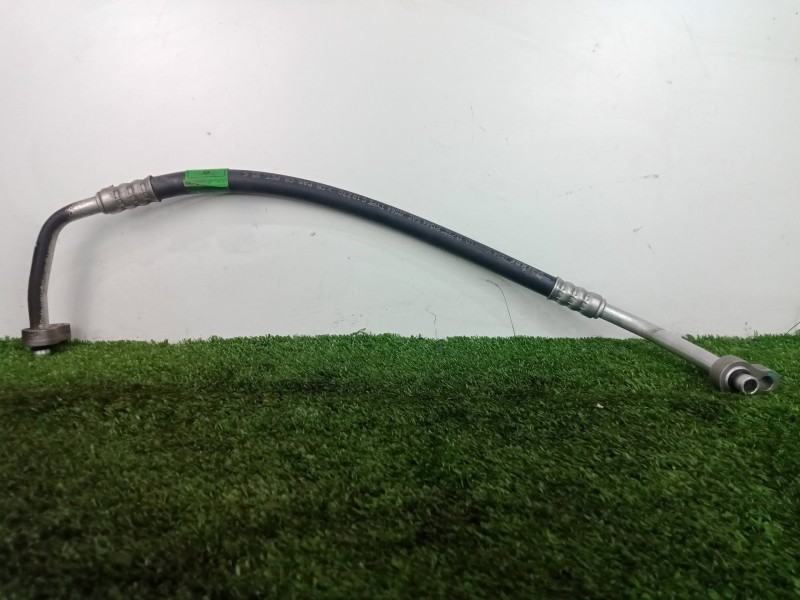 Recambio de tubos aire acondicionado para ssangyong rodius 2.7 turbodiesel cat referencia OEM IAM 6861021081  