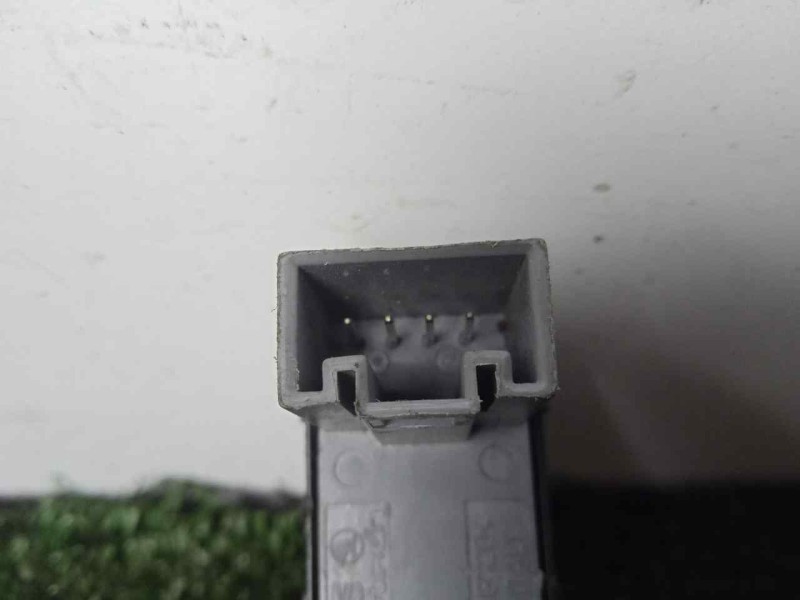 Recambio de mando elevalunas trasero derecho para seat leon (1p1) 2.0 tdi referencia OEM IAM 7L6959855B  