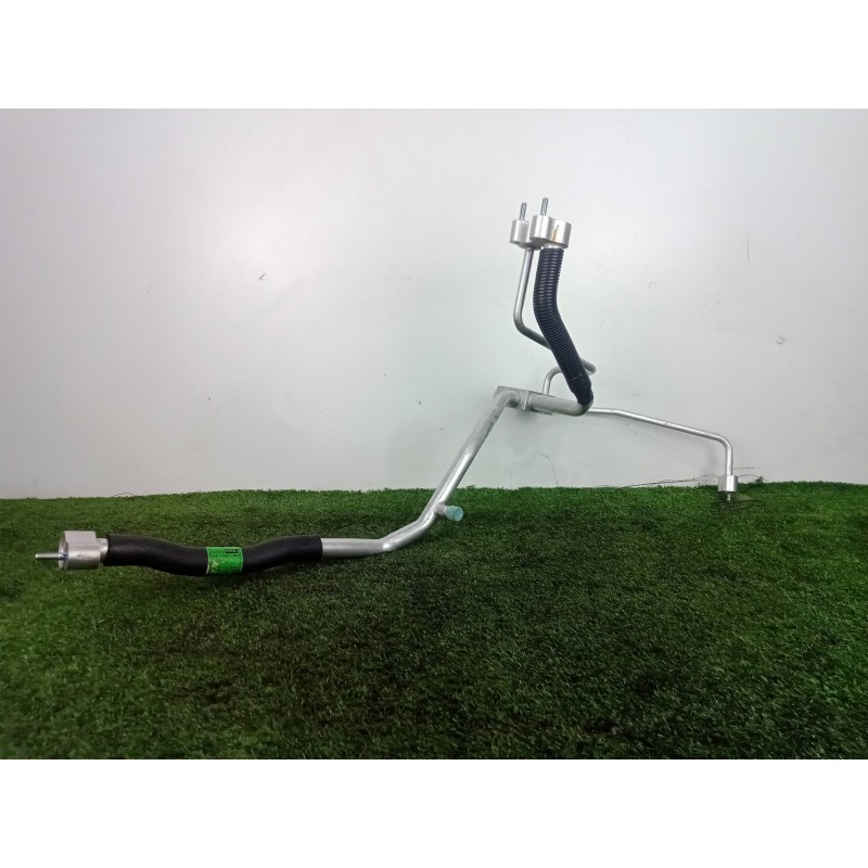 Recambio de tubos aire acondicionado para ssangyong rodius 2.7 turbodiesel cat referencia OEM IAM 6863021053  