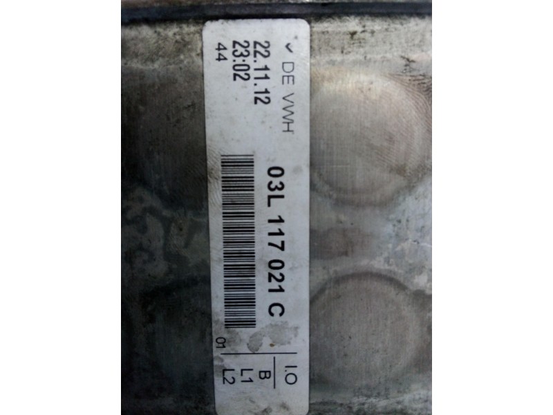 Recambio de enfriador aceite motor para audi a5 coupe (8t) 2.0 tdi referencia OEM IAM 03L117021C  