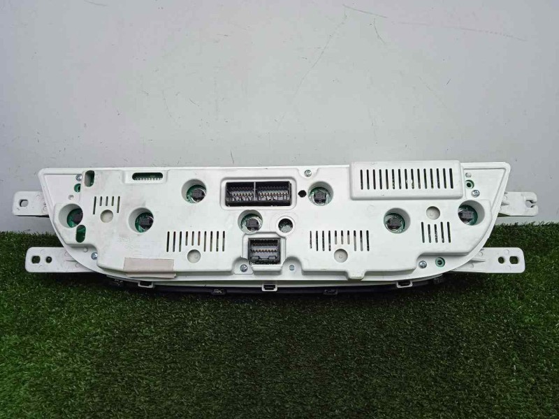 Recambio de cuadro instrumentos para ssangyong rodius 2.7 turbodiesel cat referencia OEM IAM 8020021402-11001131120S 2.CONECTORE