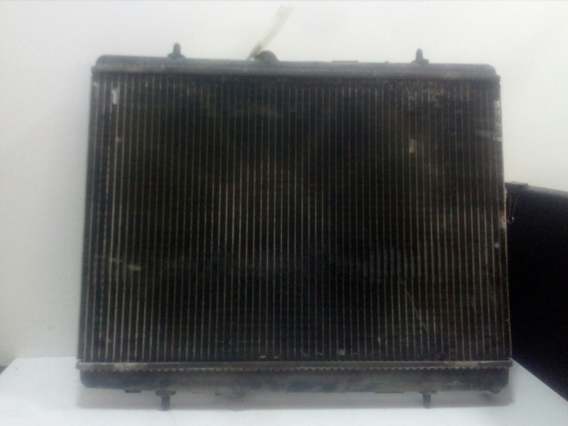 Recambio de radiador agua para citroën c4 berlina 1.6 16v referencia OEM IAM 9657576580  