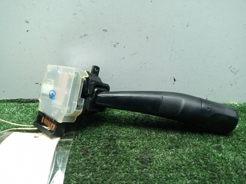 Recambio de mando luces para ssangyong rodius 2.7 turbodiesel cat referencia OEM IAM LD4813AA  