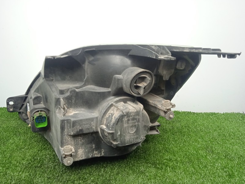 Recambio de faro derecho para ford fiesta (cbk) 1.4 16v cat referencia OEM IAM  02-05 