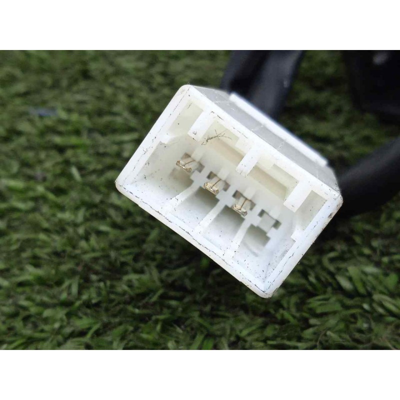 Recambio de antena para ssangyong rodius 2.7 turbodiesel cat referencia OEM IAM 8697008110-97R1010029  