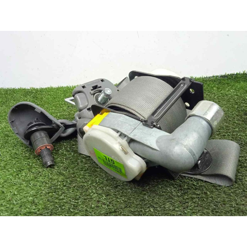 Recambio de cinturon seguridad delantero izquierdo para ssangyong rodius 2.7 turbodiesel cat referencia OEM IAM 7462121003  