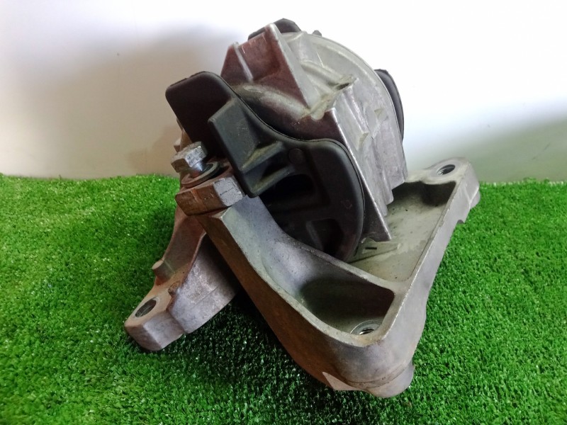 Recambio de soporte motor para citroën c5 berlina 2.2 hdi fap cat referencia OEM IAM NOSELEVEREFERENCIA  