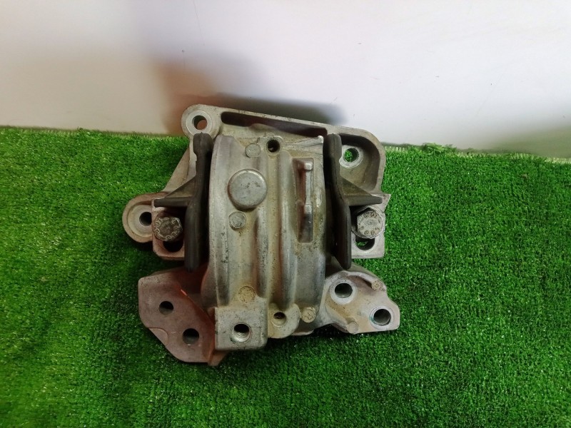 Recambio de soporte motor para citroën c5 berlina 2.2 hdi fap cat referencia OEM IAM NOSELEVEREFERENCIA  