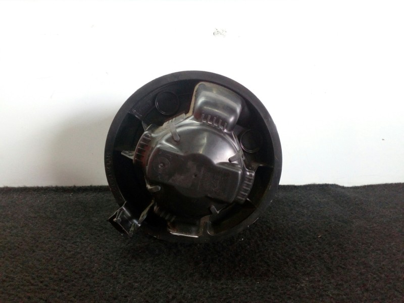 Recambio de motor calefaccion para peugeot 207 1.4 referencia OEM IAM   