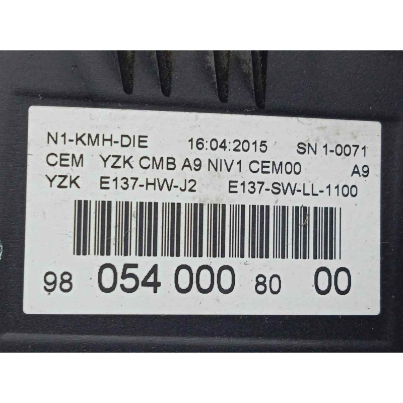 Recambio de cuadro instrumentos para peugeot 208 1.4 hdi fap referencia OEM IAM 9805400080-980540008000  