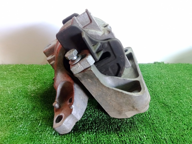 Recambio de soporte motor para citroën c5 berlina 2.2 hdi fap cat referencia OEM IAM NOSELEVEREFERENCIA  