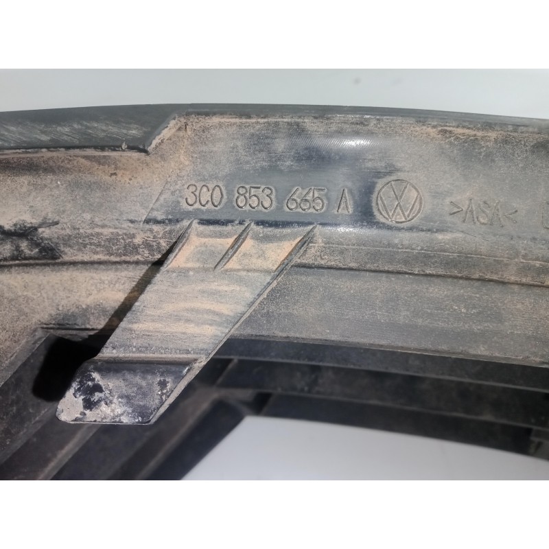 Recambio de moldura para volkswagen passat berlina (3c2) 2.0 tdi referencia OEM IAM 3C0853665A ANTINIEBLA.IZQUIERDA 