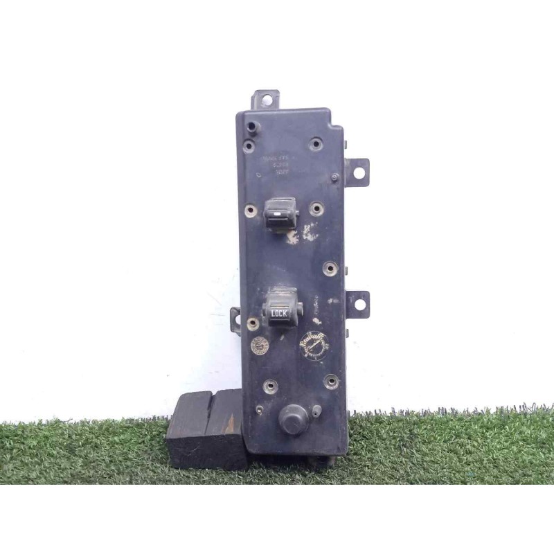 Recambio de mando elevalunas delantero derecho para chrysler jeep gr.cherokee (wj/wg) 2.7 crd cat referencia OEM IAM 5HB64DX9AC-