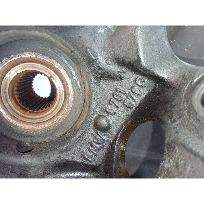 Recambio de mangueta delantera derecha para bmw x5 (e53) 3.0 turbodiesel cat referencia OEM IAM 6761576C  